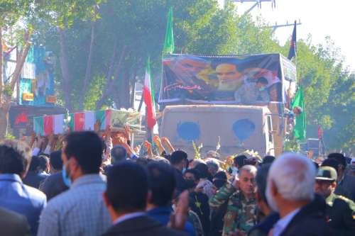 استقبال مردم جیرفت از پیکر مطهر دو شهید گمنام/ تصاویر